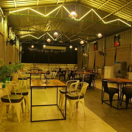 Hotel Maruthi Inn Nirmal  Ngoại thất bức ảnh